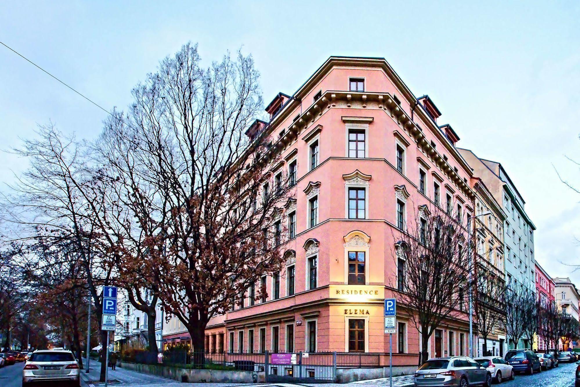 Ginosi Elema Apartel Praga Esterno foto