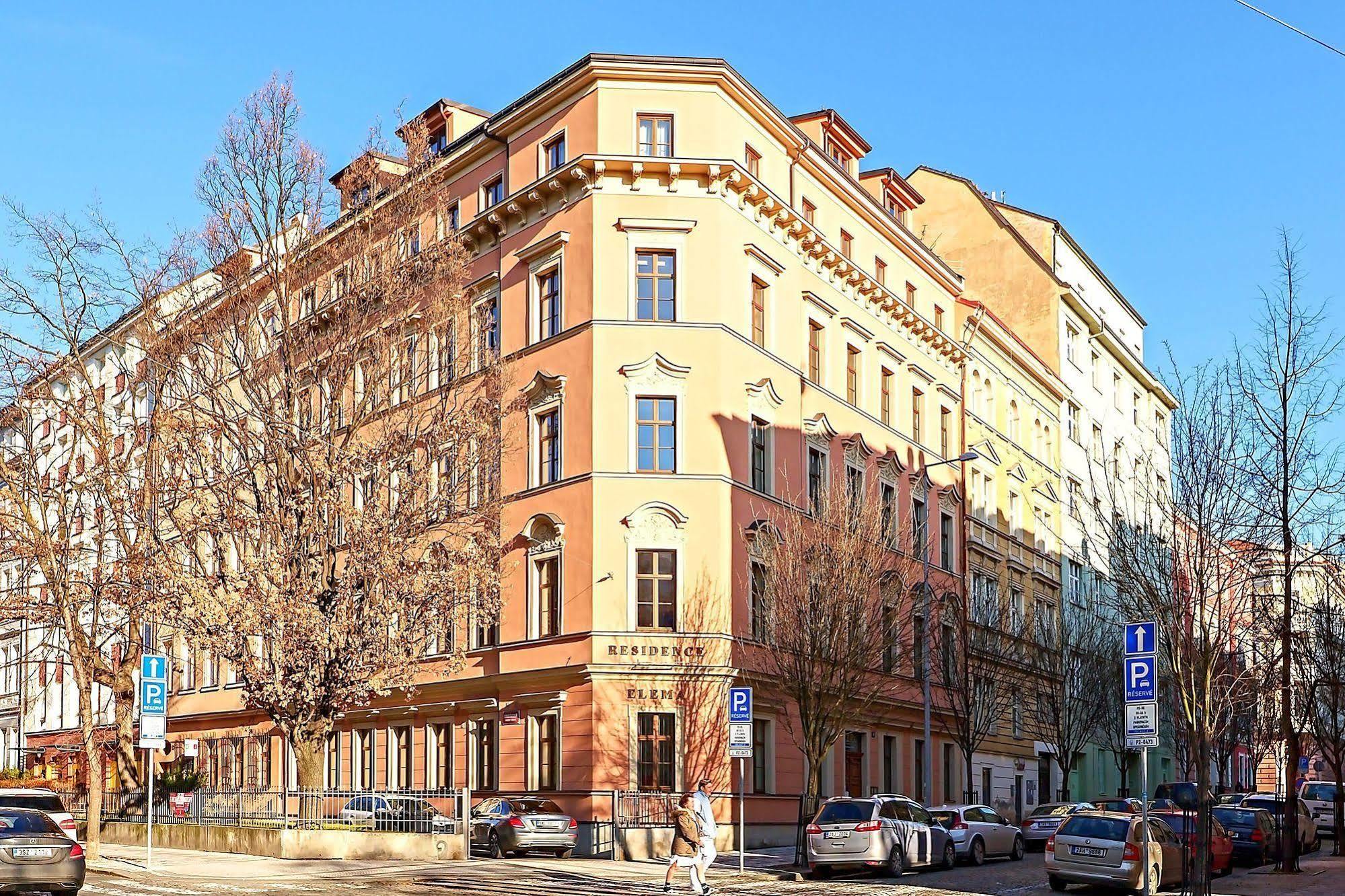 Ginosi Elema Apartel Praga Esterno foto